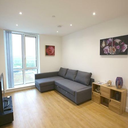 Infinity Apartments Bracknell Exterior photo
